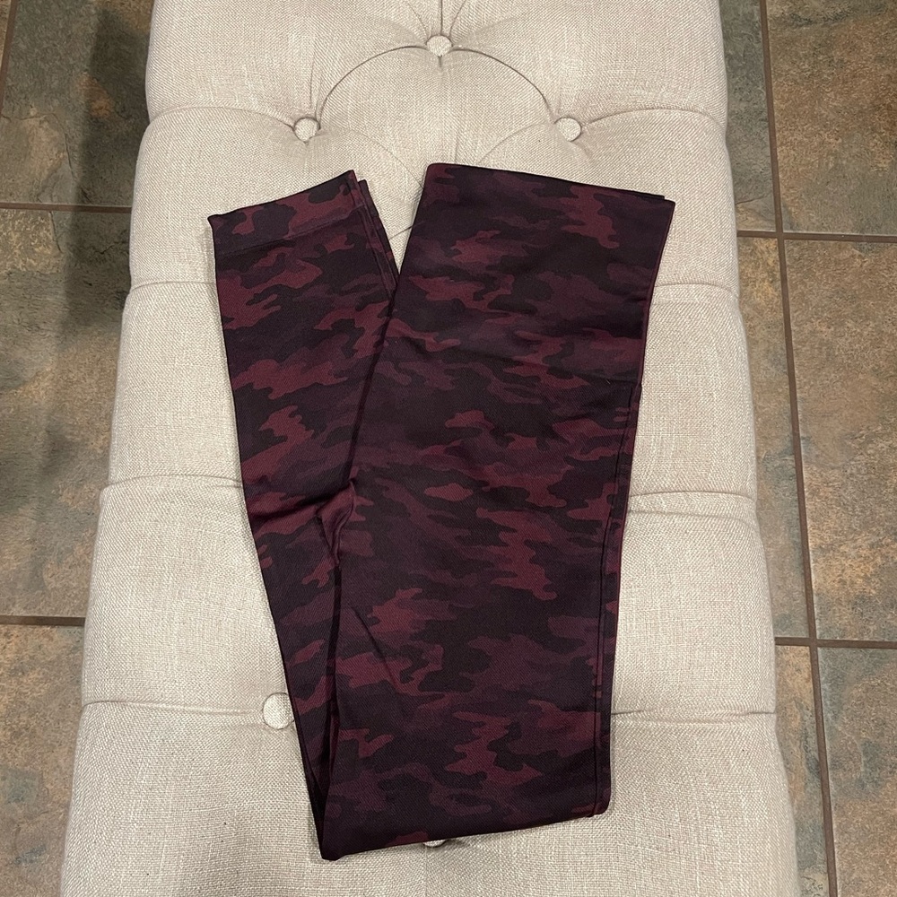 SPANX Look At Me Now High Waisted Seamless Leggings